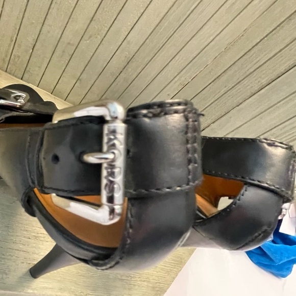 Michael Kors Black Leather Cut Out Heel Peep Toe Stiletto Heels w/Buckles 9 - Picture 5 of 9